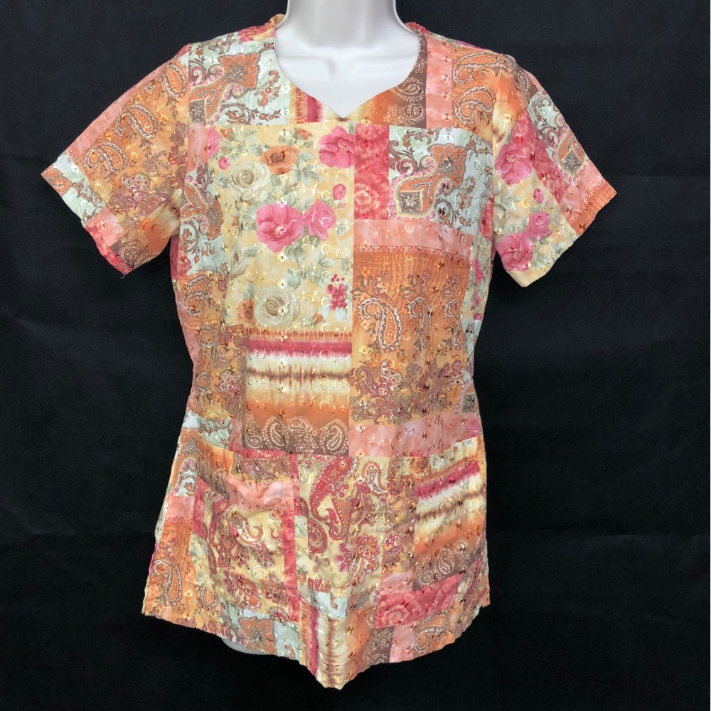EUC Elan Barco XS Scrub Shirt Paisley Floral Nurse